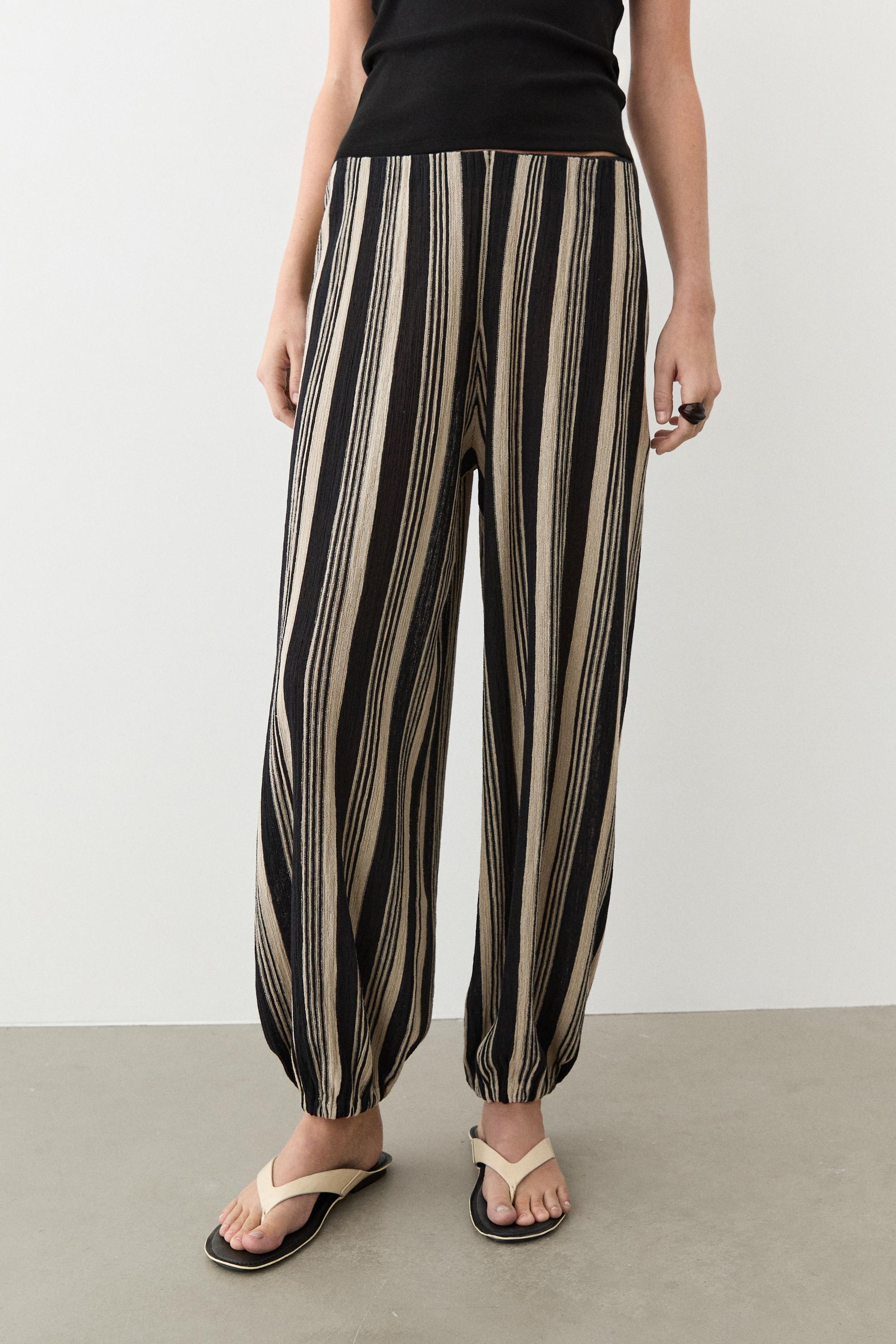 Pantalon bouffant rayé total look